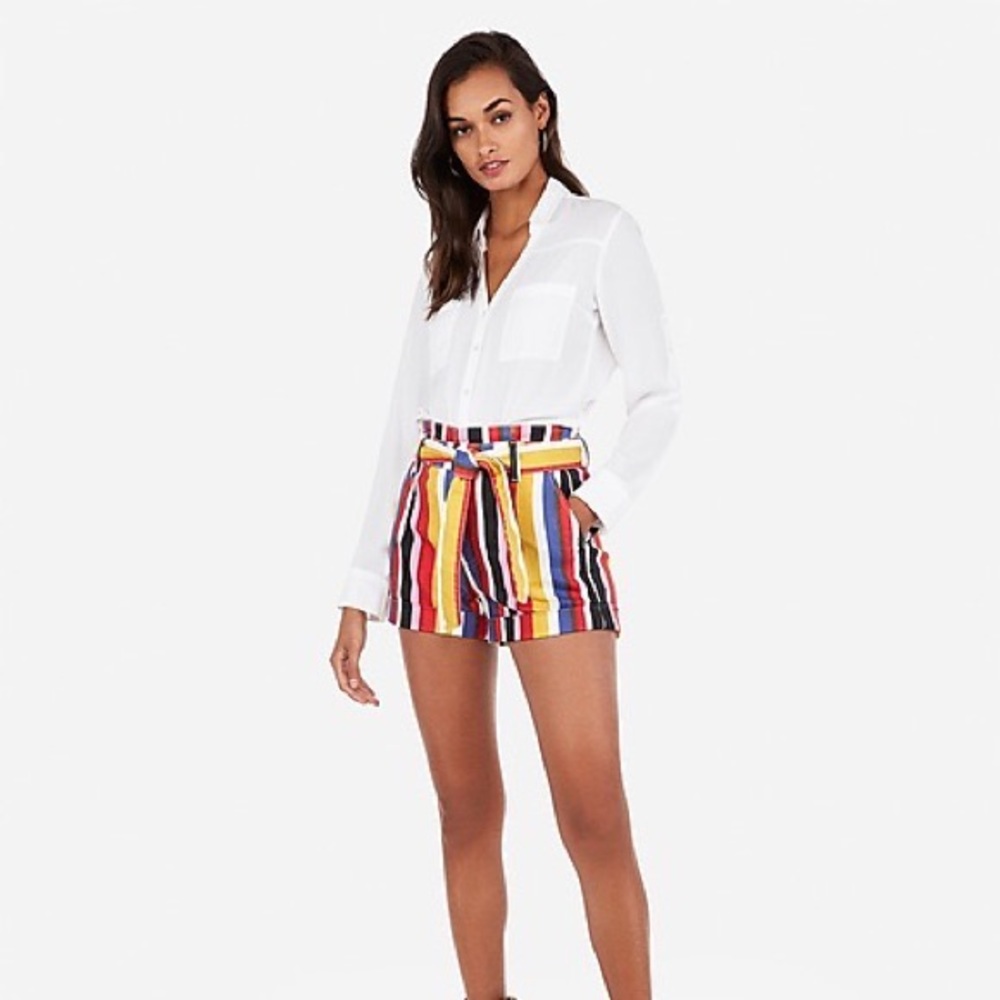 Express paperbag waisted shorts 🩳